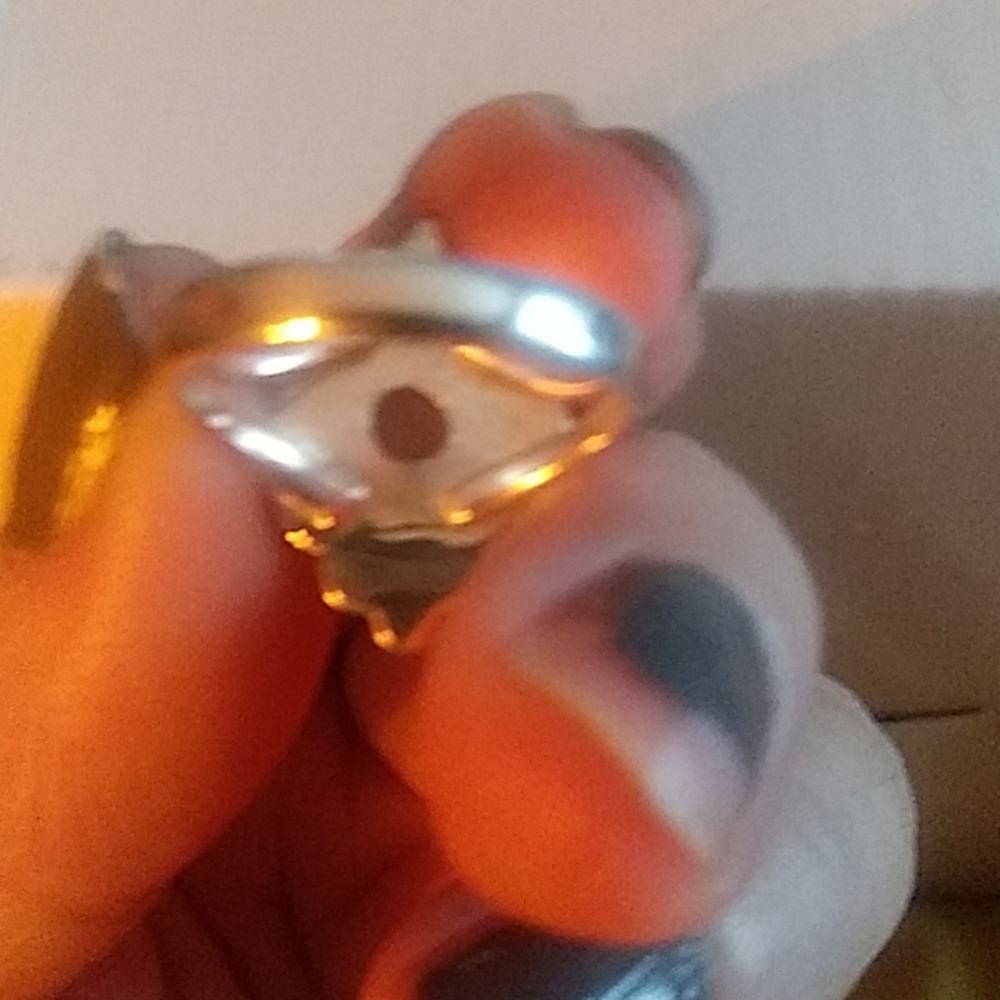 Ring - Picture 2 of 4